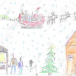 Buntstiftzeichnung auf weißem Papier: hellblaue Flocken fallem vom Himmel, oben ein roter Schlitten mit Weihnachtsmann und Geschenken gezogen von sechs Rentieren, unten ein Punsch-Stand, zwei Personen, ein Schneemann, ein geschmückter Weihnachtsbaum, an der Seite ein orangefarbenes Haus